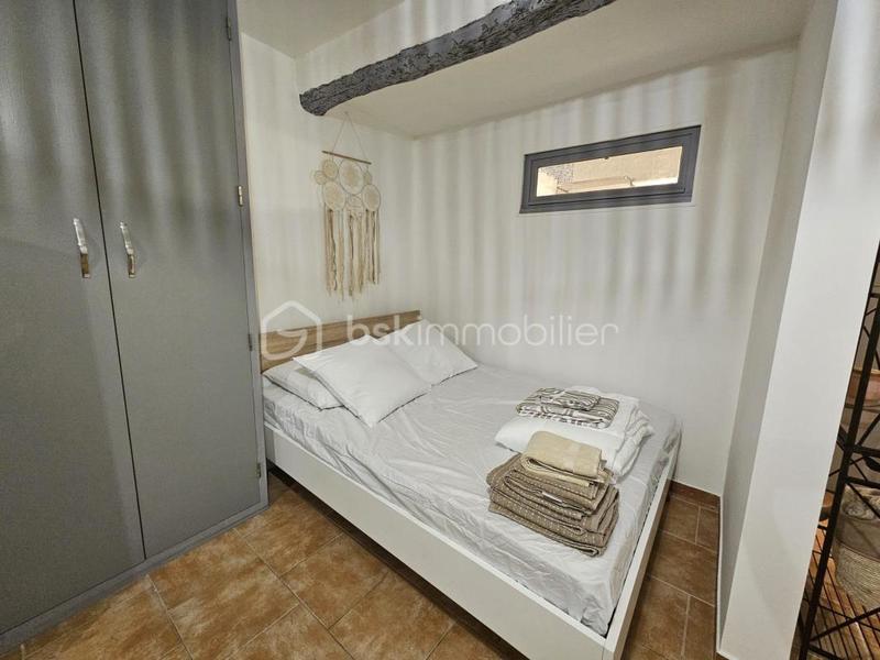 Studio - 25 m² - 1 pièce