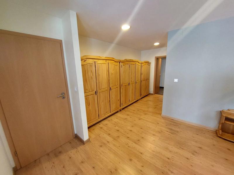 Loft - 214 m² - 7 pièces