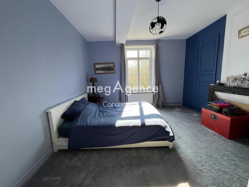 Maison - 267 m² - 11 pièces