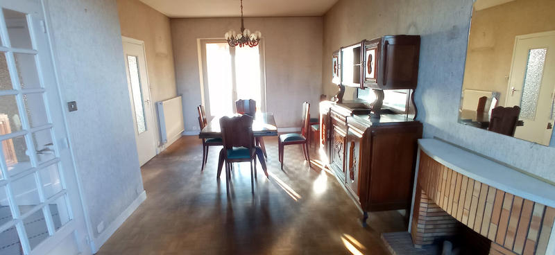 Maison - 99 m² - 5 pièces