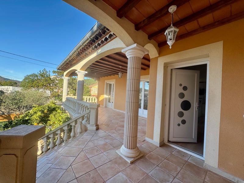 Maison - 136 m² - 6 pièces