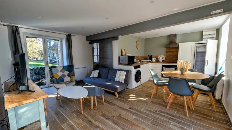 Maison - 370 m² - 10 pièces