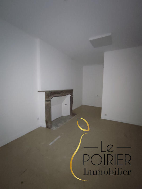 Bureau - 99 m² - 4 pièces