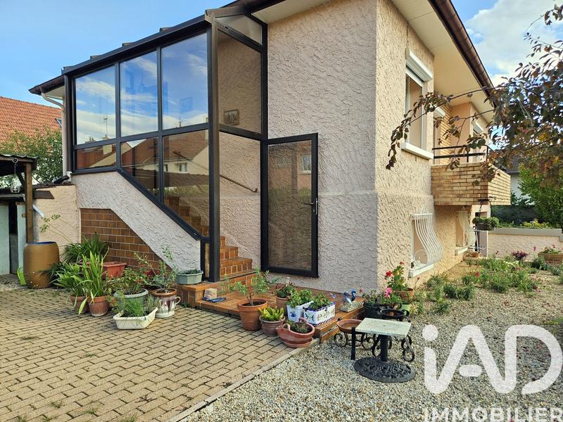 Maison - 99 m² - 4 pièces