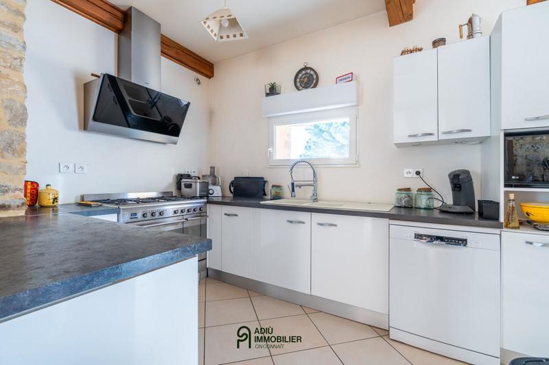 Propriété - 300 m² - 9 pièces