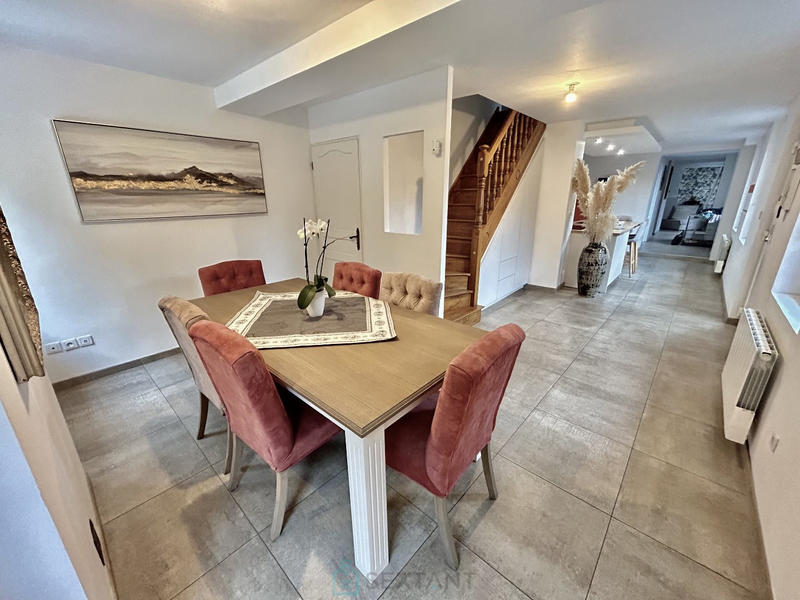 Maison - 120 m² - 5 pièces