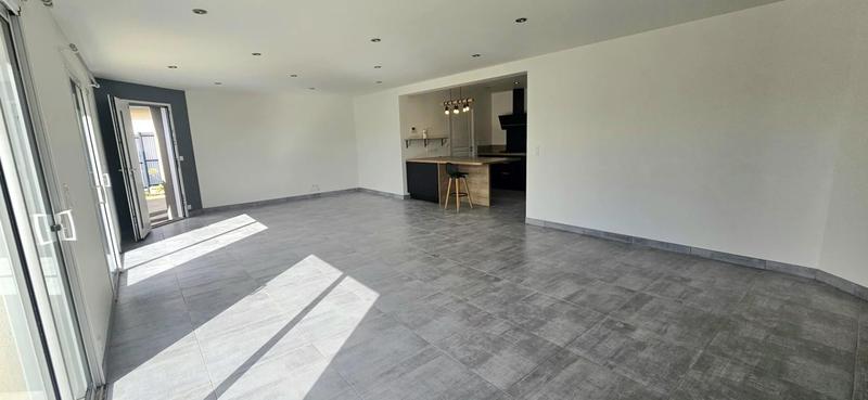 Maison - 102 m² - 4 pièces
