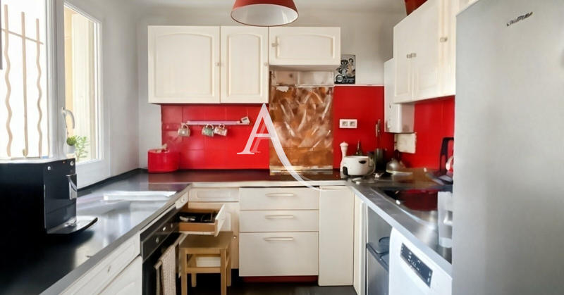 Appartement - 60 m² - 4 pièces