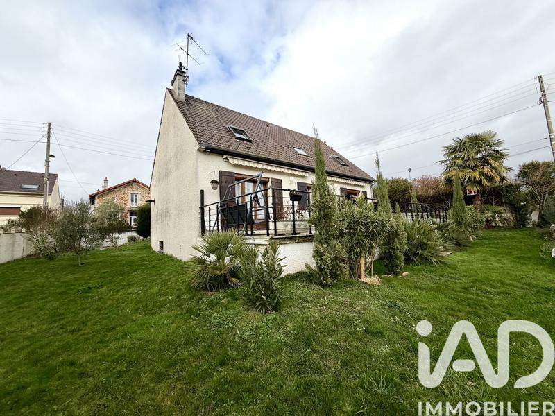 Maison - 136 m² - 6 pièces