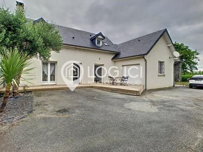 Maison - 104 m² - 4 pièces