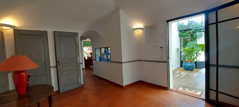 Villa - 182 m² - 6 pièces