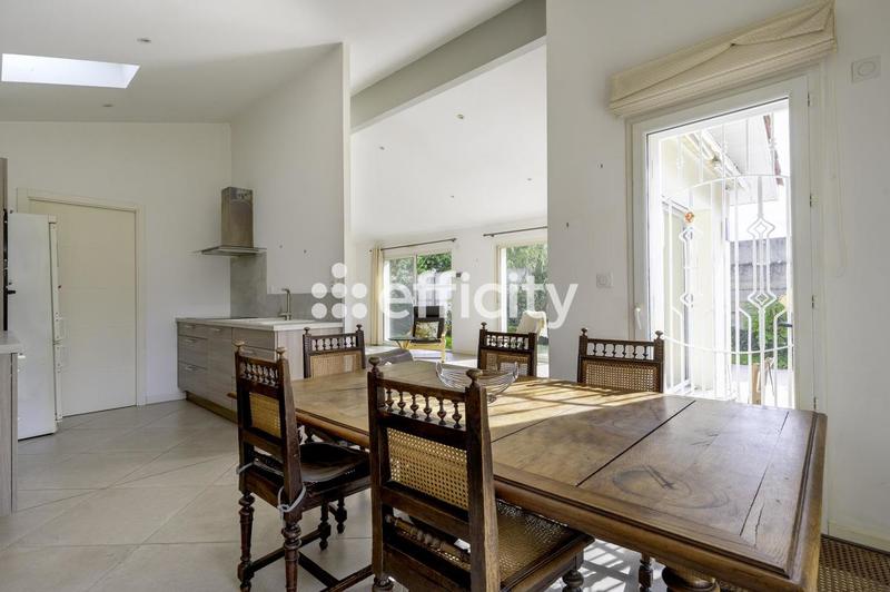 Maison - 90 m² - 3 pièces