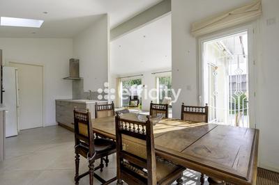 Maison - 90 m² - 3 pièces