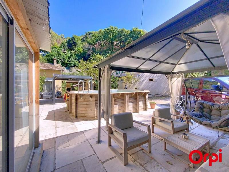 Maison de ville - 139 m² - 5 pièces