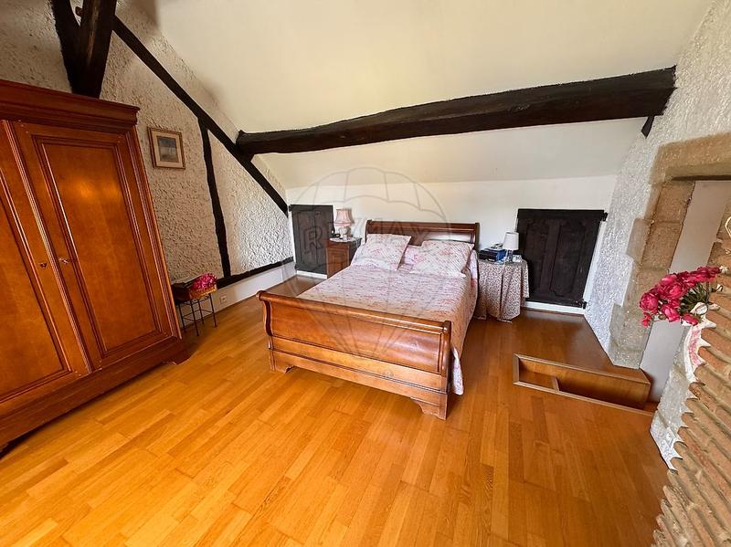 Longère - 233 m² - 10 pièces