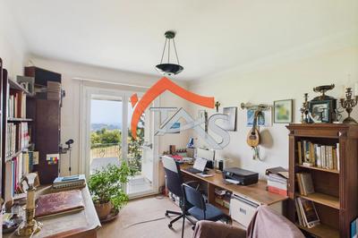 Maison - 141 m² - 6 pièces