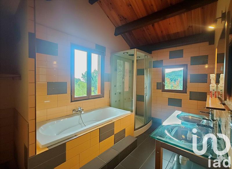 Maison - 130 m² - 5 pièces