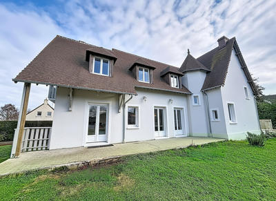Maison - 198 m² - 6 pièces