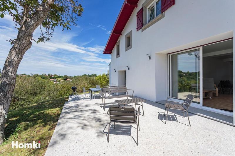 Maison - 160 m² - 7 pièces