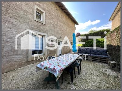 Maison - 222 m² - 6 pièces