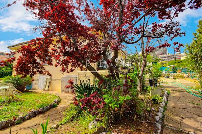 Maison - 154 m² - 5 pièces