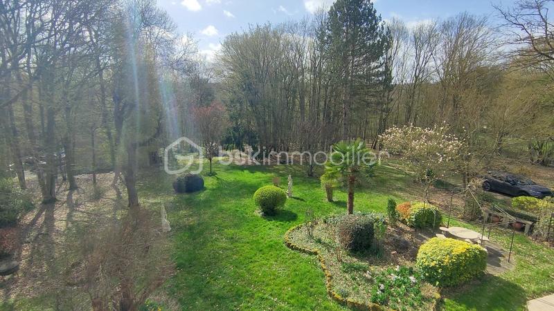 Maison - 310 m² - 7 pièces