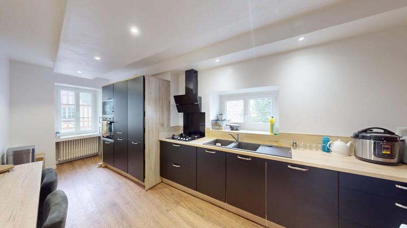 Appartement - 163 m² - 5 pièces