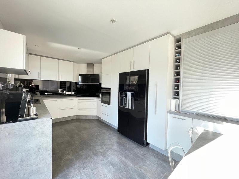 Maison - 148 m² - 7 pièces