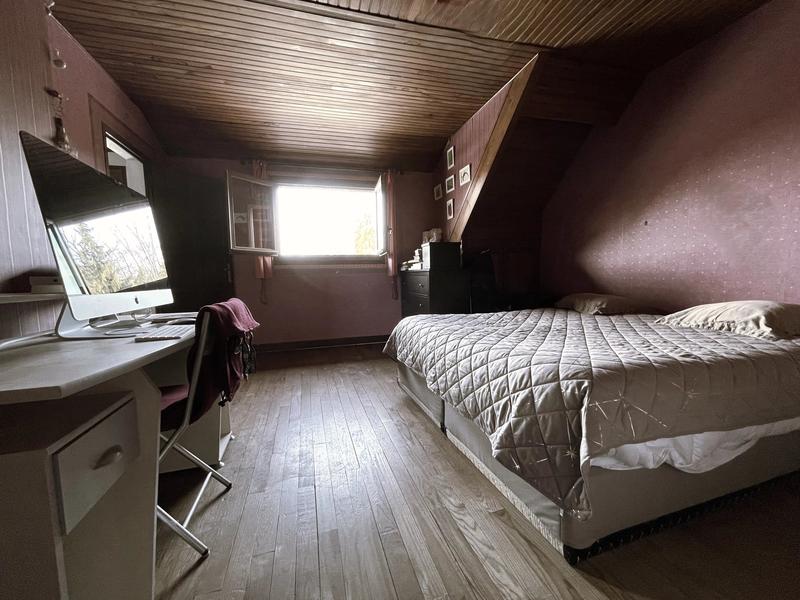 Maison - 285 m² - 9 pièces