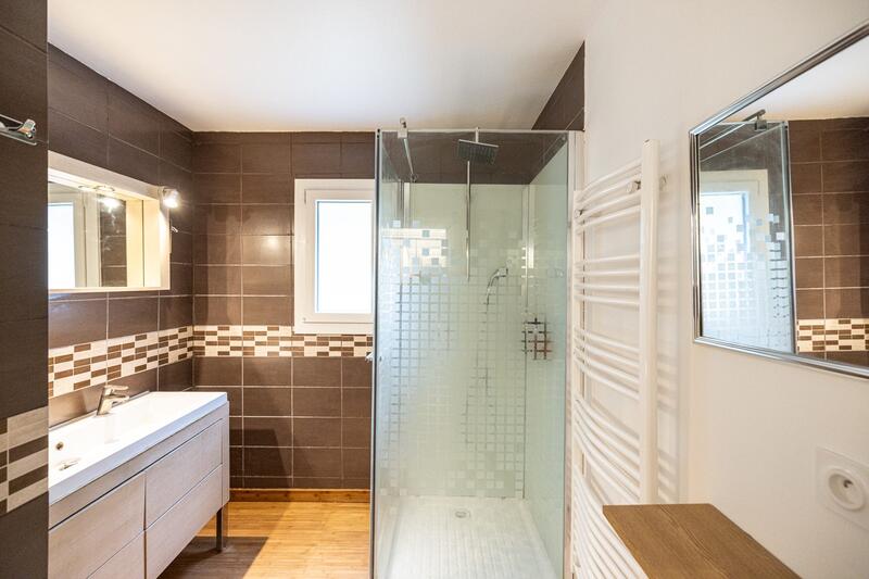 Villa - 180 m² - 7 pièces