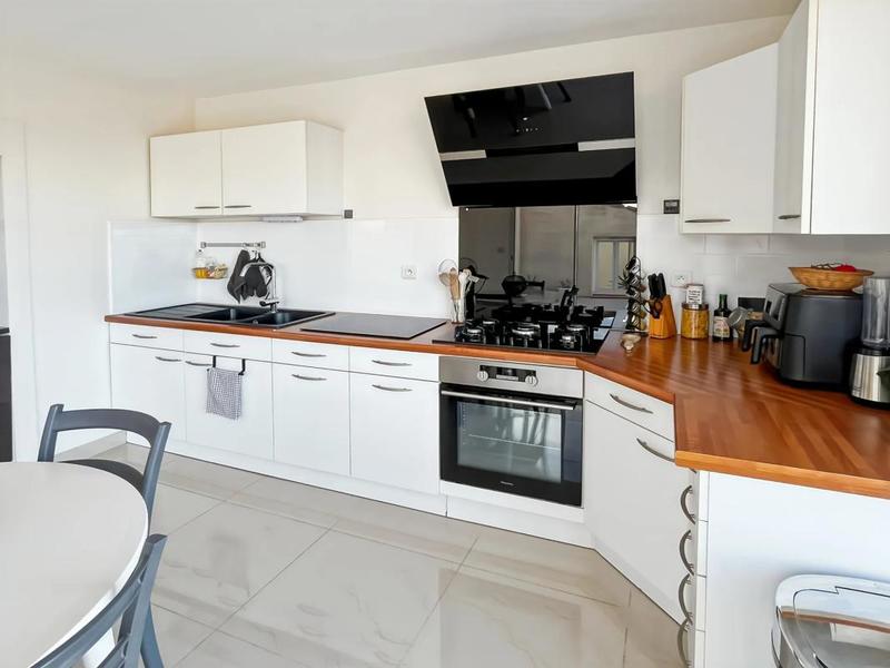 Villa - 190 m² - 5 pièces