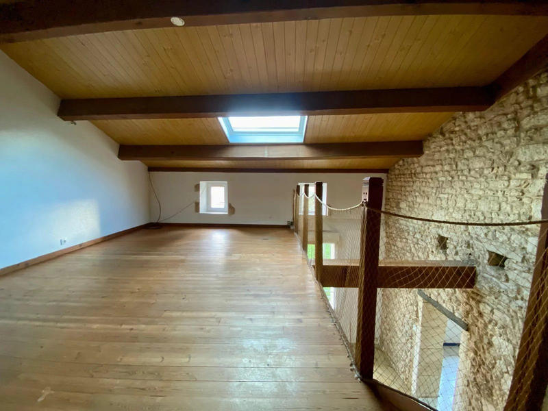 Maison traditionnelle - 134 m² - 4 pièces