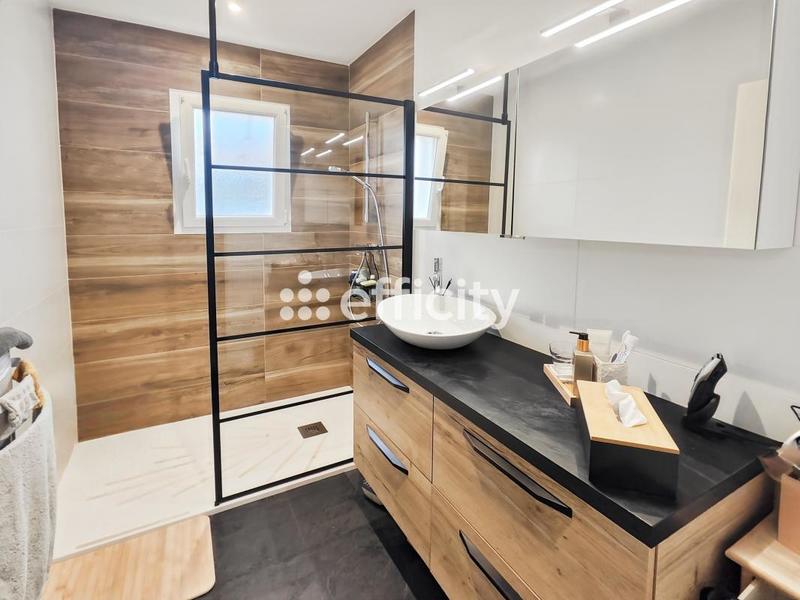 Pavillon - 93 m² - 4 pièces