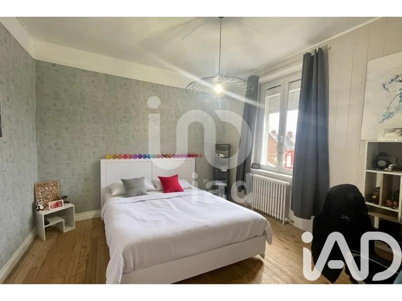 Maison - 277 m² - 8 pièces