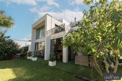 Maison contemporaine - 206 m² - 5 pièces