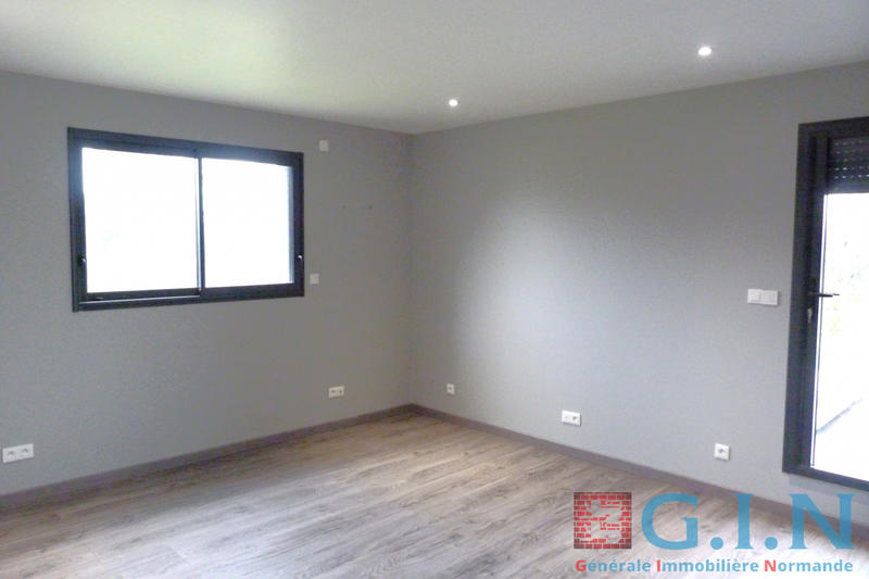 Maison - 200 m² - 8 pièces