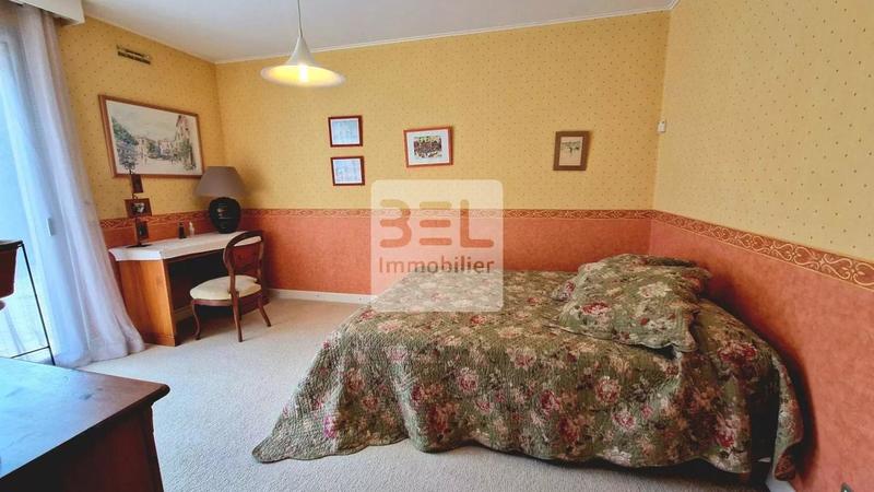 Maison - 183 m² - 6 pièces