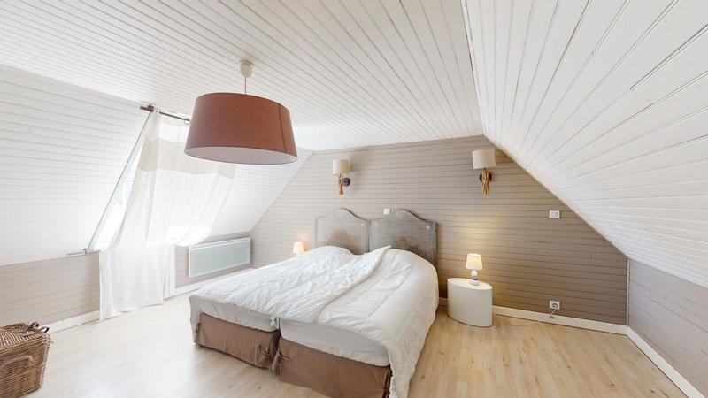 Demeure - 644 m² - 16 pièces