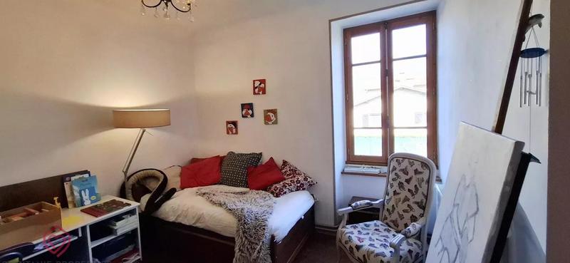 Maison - 252 m² - 11 pièces