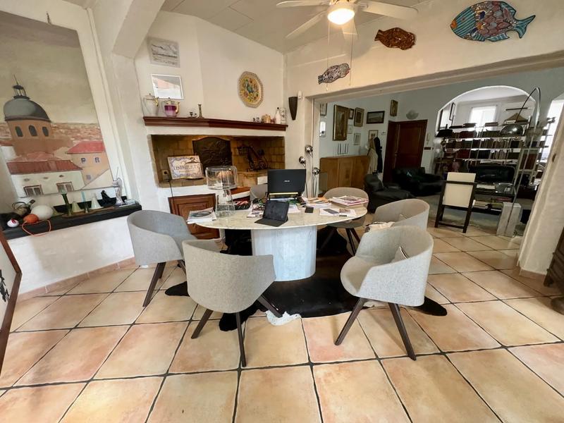 Appartement - 164 m² - 3 pièces