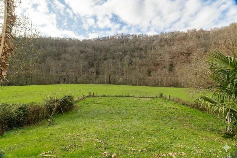 Maison - 104 m² - 4 pièces