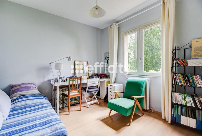 Maison - 141 m² - 7 pièces