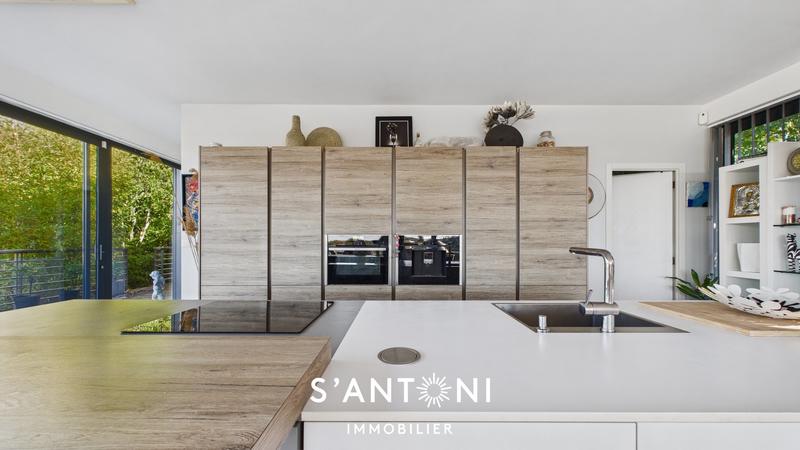 Villa - 180 m² - 4 pièces