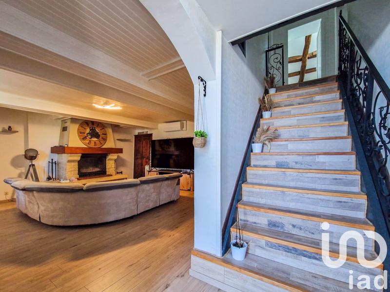 Maison - 220 m² - 9 pièces