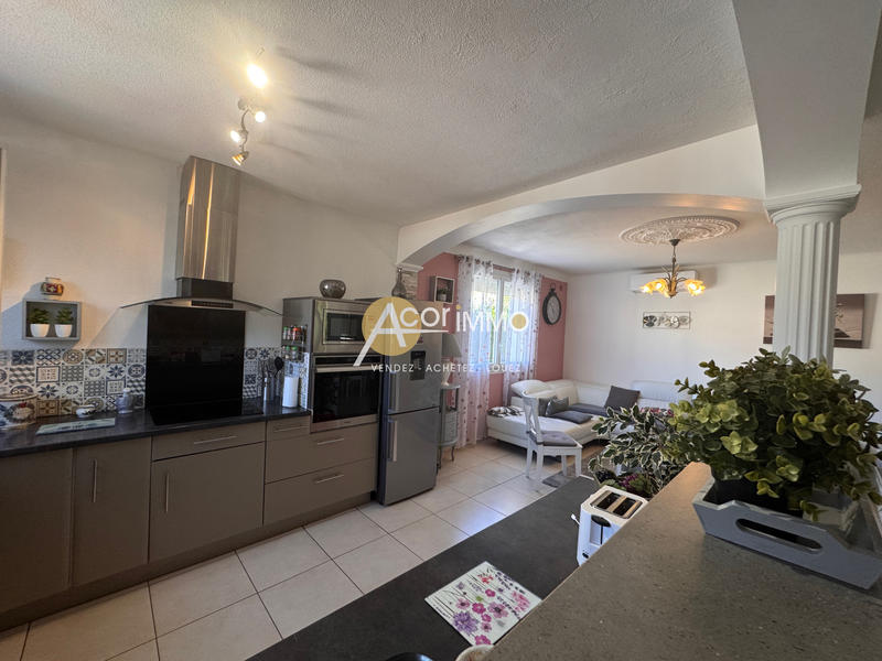 Maison - 97 m² - 4 pièces