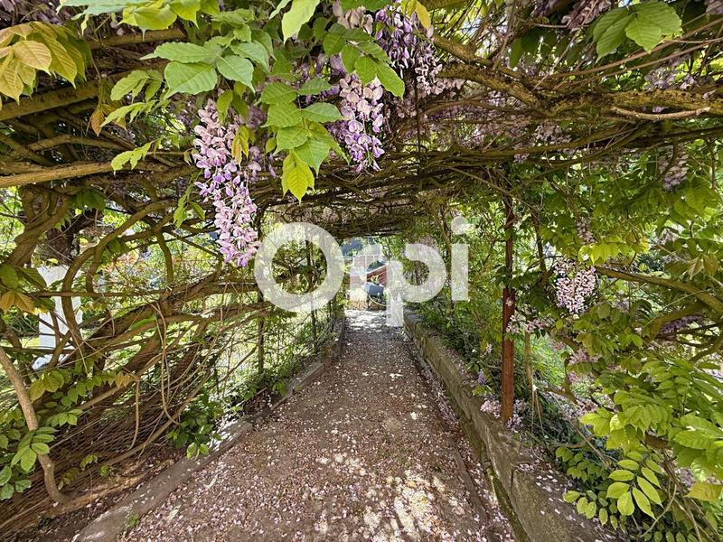 Maison - 161 m² - 7 pièces