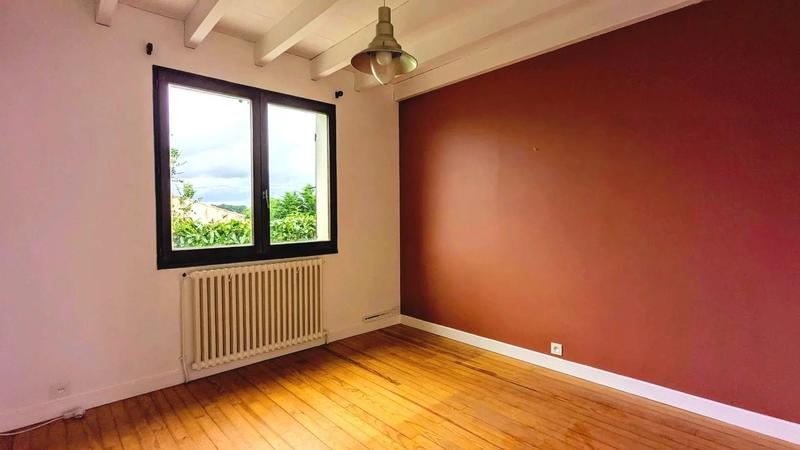 Maison - 102 m² - 4 pièces