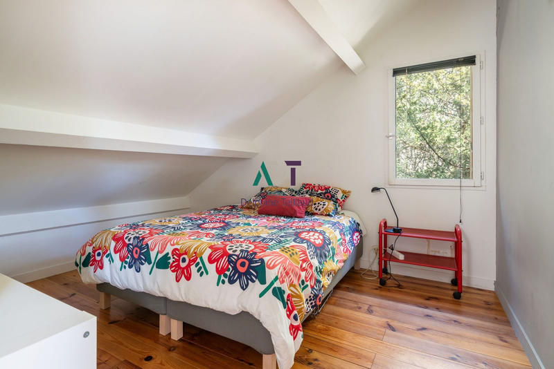 Maison - 164 m² - 7 pièces