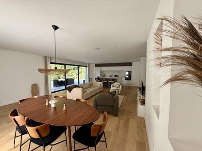 Maison - 166 m² - 6 pièces