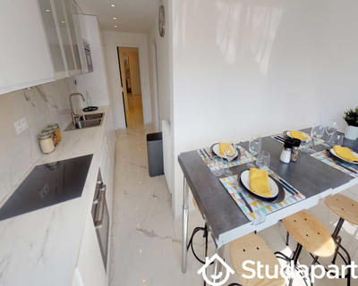 Chambre - 55 m² - 1 pièce